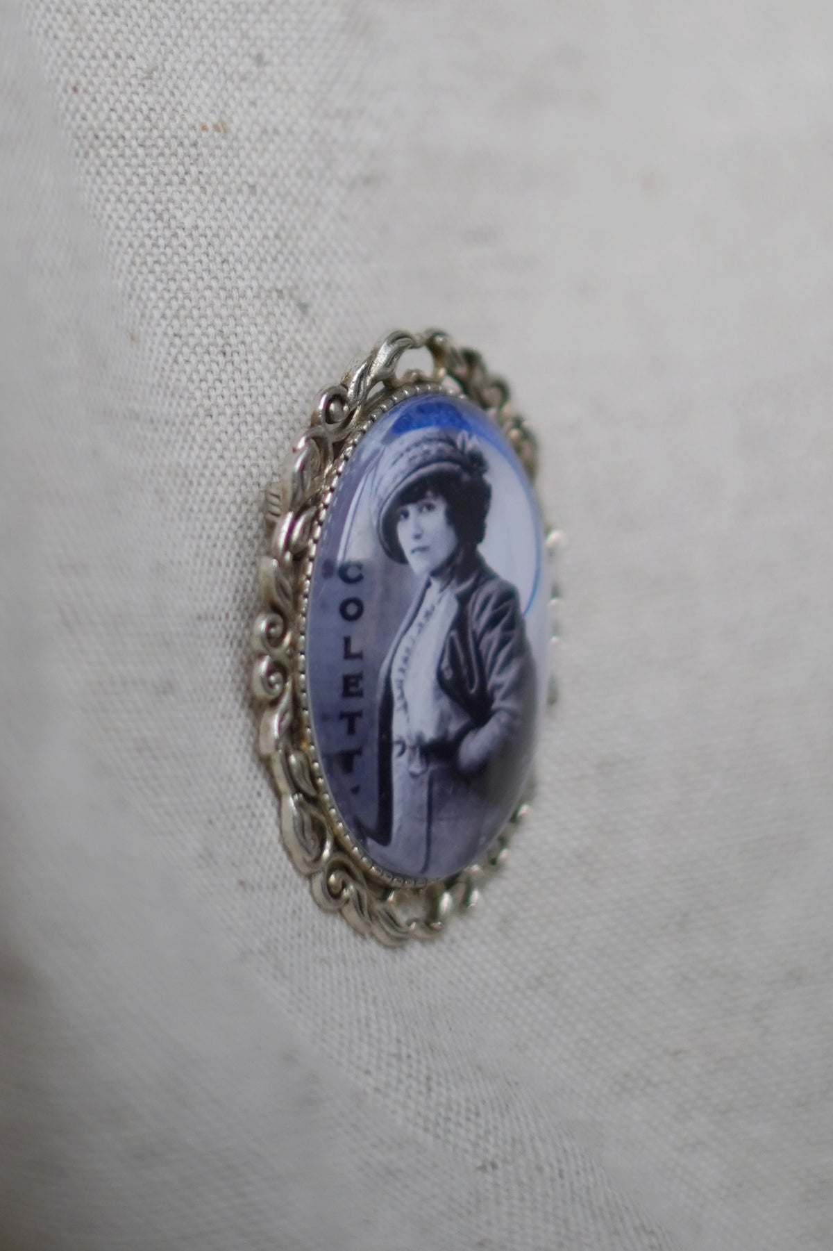 Broche vintage Colette