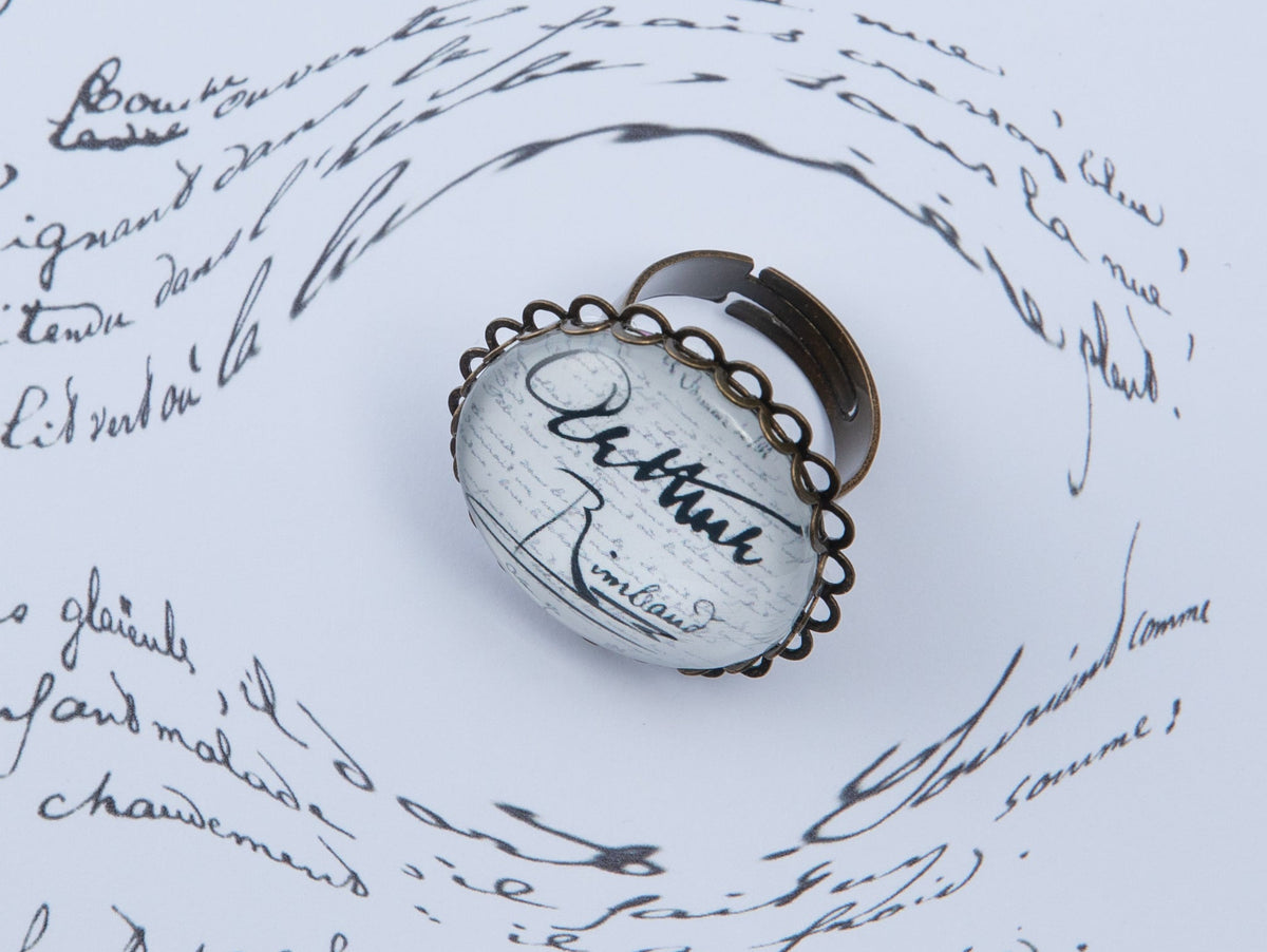Bague cabochon ronde bronze Arthur RIMBAUD bijou littérature Collection : Le dormeur du Val