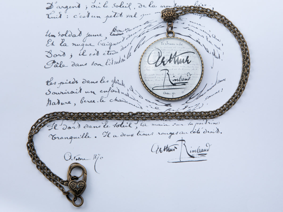 Collier cabochon bronze Arthur RIMBAUD bijou littérature Collection : Le dormeur du Val.