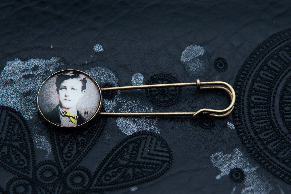 Broche bronze littéraire poème "DELIRES II" Collection : Une saison en enfer