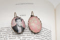 Boucles oreilles dentelle bronze ovale Arthur RIMBAUD bijou littéraire Rose liberty cabochon Collection les illuminations poème "DEMOCRATIE"
