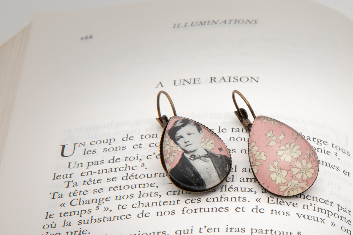 Bague bronze ronde Arthur RIMBAUD bijou littéraire Rose fond liberty cabochon Collection les illuminations poème "ENFANCE  I"