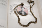 Collier bronze  Arthur RIMBAUD bijou littéraire Rose fond liberty cabochon Collection les illuminations poème "MYSTIQUE"